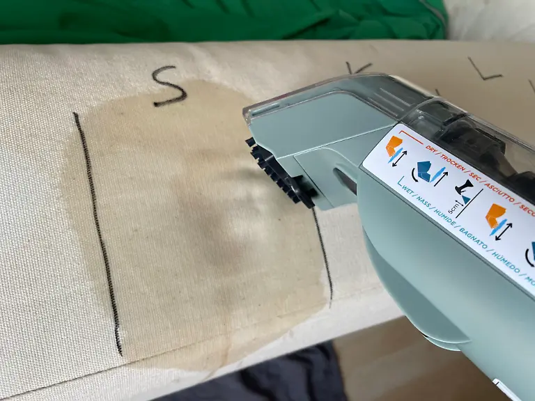 Shark Schrubben Kaffeefleck